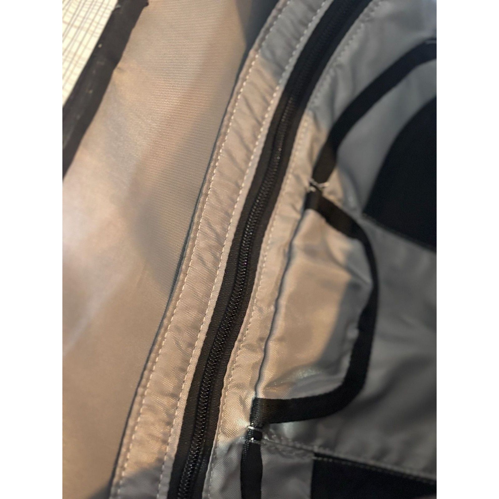 Timbuk2 Facebook Branded Classic Messenger Laptop Bag — image 5 of 8